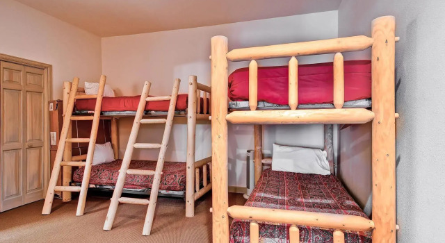 Highlands Lodge, Забронировать Отель Отели Бивер-Крик 3 звезды, рядом с Гонконгский Диснейленд, 3*