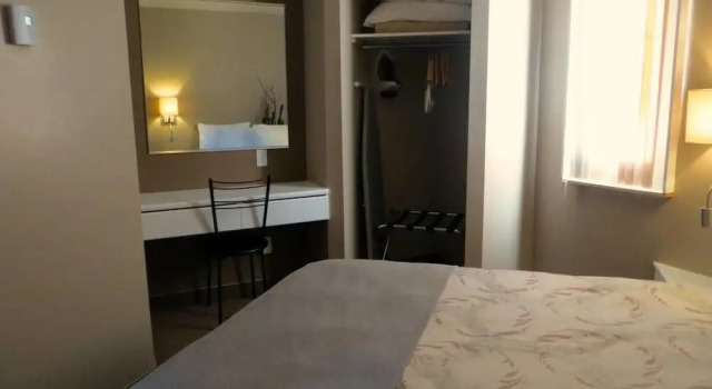 Motel Invitation