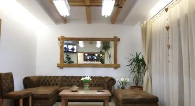 La Monitori, Rezervovat Hotel Hotely v Prahova Valley s parkováním, Parkování