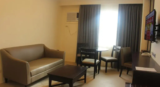 Люкс c 1 комнатой Sotogrande Iloilo Hotel