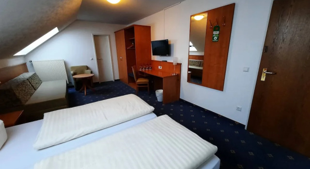Affaires quadruple chambre Hotel Kaiserhof