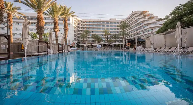 Полулюкс с видом на море Neptune Eilat By Dan Hotels