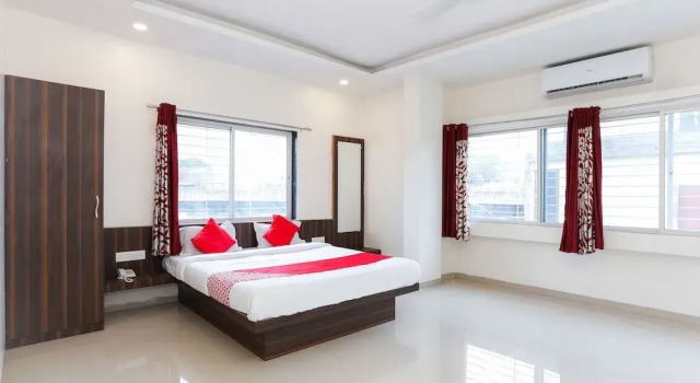 Oyo 19404 Hotel Namrata, Забронировать Отель Отели штата Махараштры 3 звезды, 3*