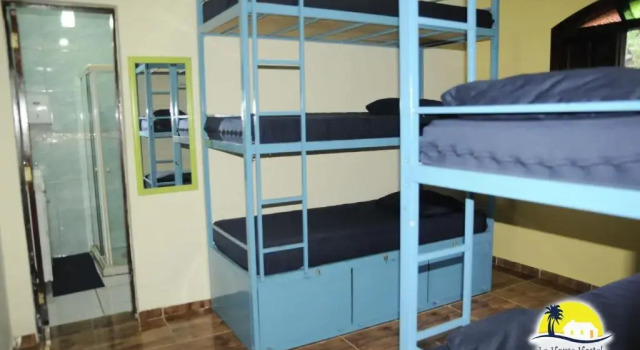 Кровать в общем номере Le House Hostel