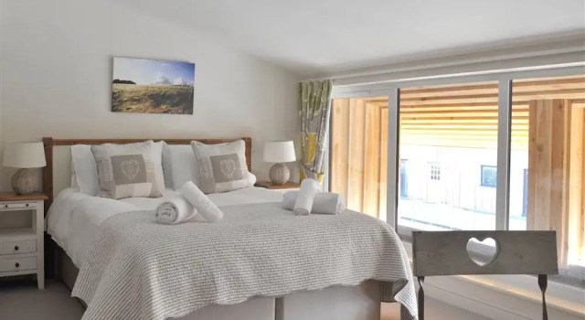 Hazelnut Barn, Bourton On The Water, Забронировать Отель Отели Англии 3 звезды, 3*