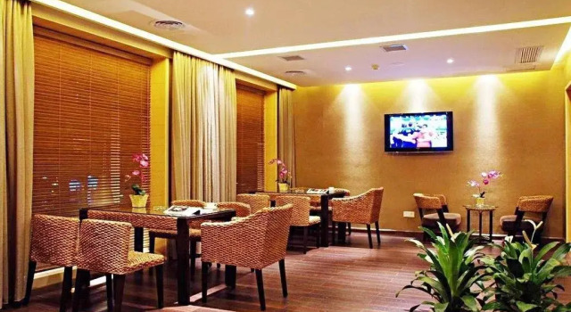 Degas Hotel Wuhan Jiefang Park Branch