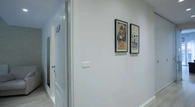 Habitación triple Económica 1 dormitorio con balcón Domus Roma