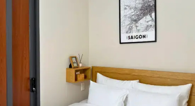 LYLAC Home Saigon COG - Tranquil City Center Wabi Sabi 3BR Townhouse in D1, Забронировать Отель Отели Хошимина 4 звезды, рядом с Торговый центр Saigon Square 1, 4*