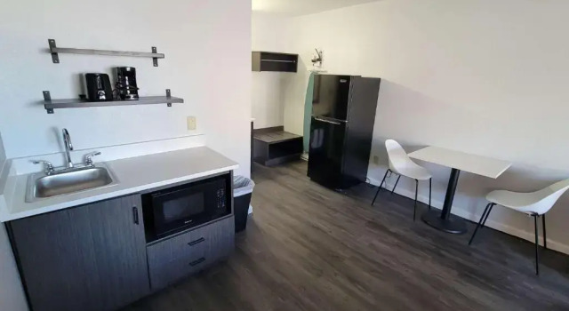 Номер Standard Studio 6 Effingham, IL