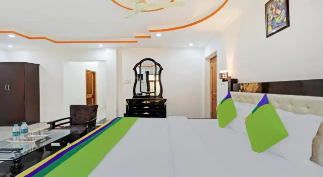 Номер Deluxe Treebo Trend Lake View Inn Bhimtal