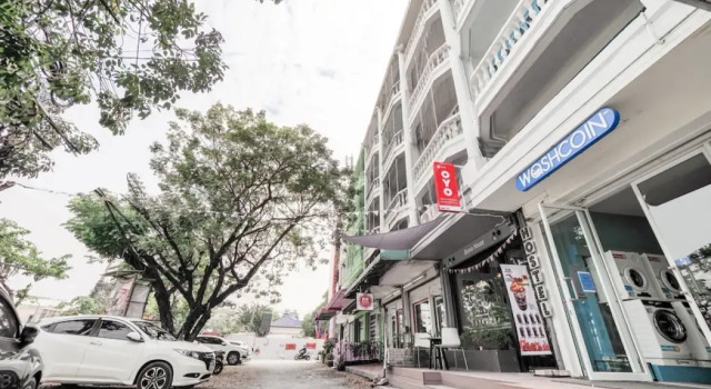 Bossa House Hostel & Cafe