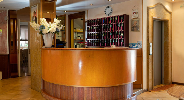 Hotel Kennedy, Забронировать Отель Отели Лидо ди Езоло с парковкой, рядом с Torino Square, Парковка