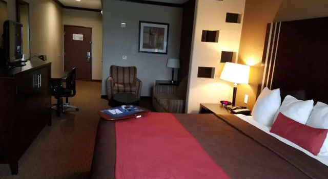 Люкс Best Western Plus Texoma Hotel & Suites