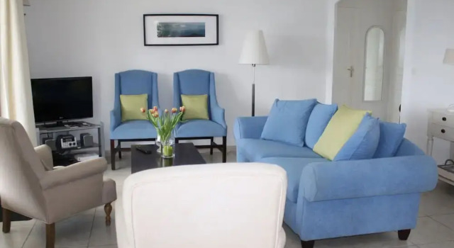 Modern villa in Camplong with private pool, Đặt Biệt thự Nhà tranh ở Hérault, Nhà tranh