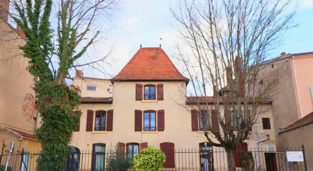 Appartement d'une chambre avec jardin clos et wifi a Roanne, Rezervasyon Daire Roanne 