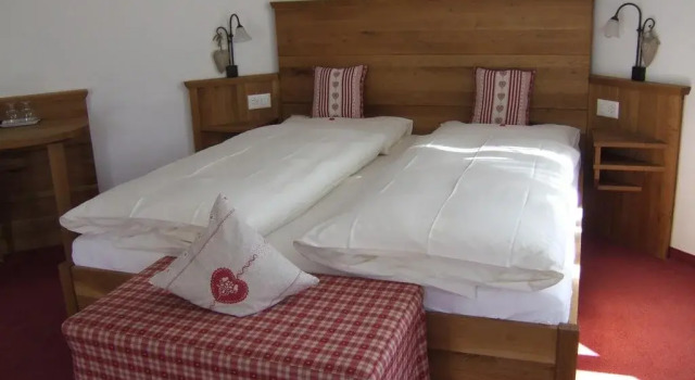 Hotel Drei Berge, Забронировать Отель Лаутербруннен Jungfrau