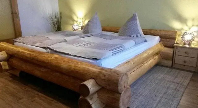 Hotel Dittersdorfer Höhe, Varaa Hotelli Hotellit Ore Mountains pysäköinnillä, Pysäköinti