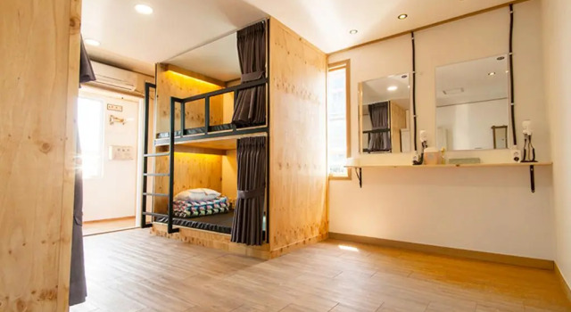 Jeju On the Stone Guest House 2, Забронировать Гостевой дом Отели Согвипхо с парковкой, Парковка
