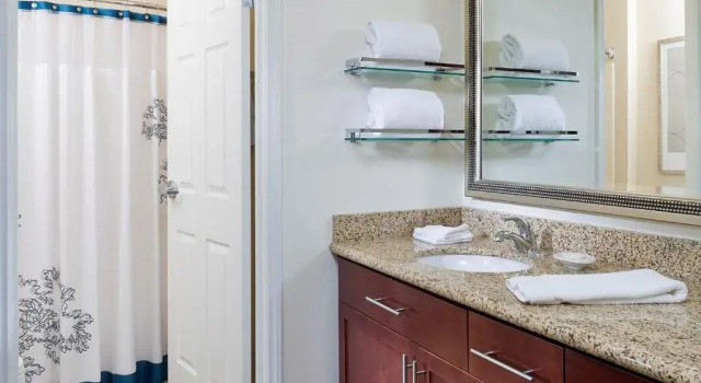 Люкс с 2 комнатами MainStay Suites Appleton Airport - Fox River Mall Area