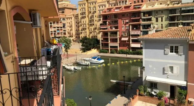 Апартаменты Valencia, Ideally Located 3Bed-2Bath Apart.Few Mints Walk From Beach,Pool,Shop.