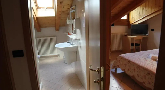 Четырёхместный номер Standard Мансарда Bed and Breakfast Galet