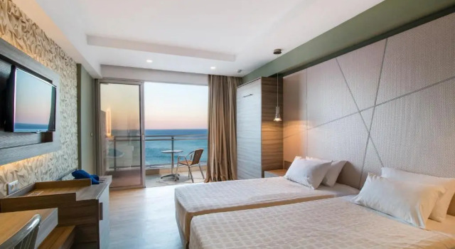 Двухместный номер Superior с видом на море Pegasos Deluxe Beach Hotel