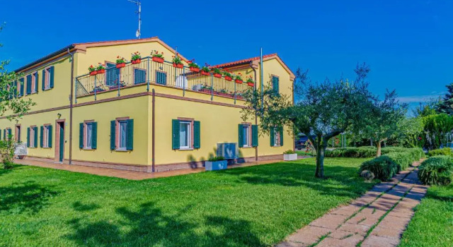 Villa Chiara Porto Recanati, Boek Villa Hotels in Recanati met parkeren, Parkeren