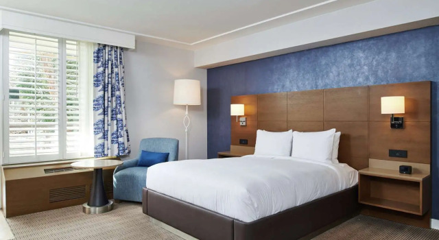 DoubleTree by Hilton Torrance - South Bay, Забронировать Отель Торранс Саут-бэй