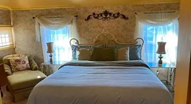 Номер Deluxe Country Inn Bed and Breakfast