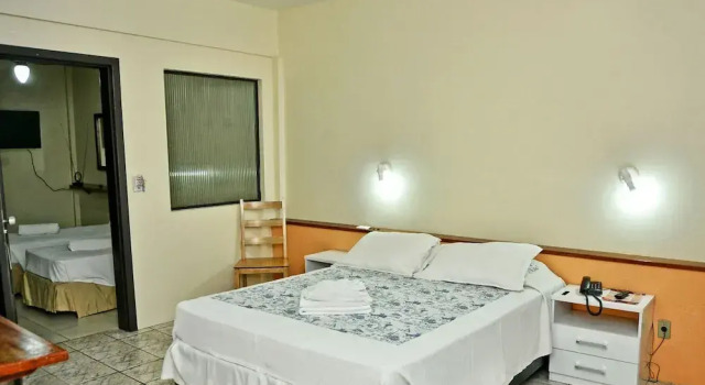 Четырёхместный номер Deluxe De Rose Palace Hotel