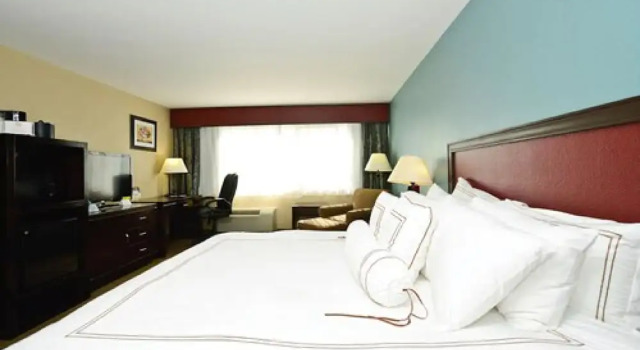 Номер Deluxe Causeway Bay Hotel