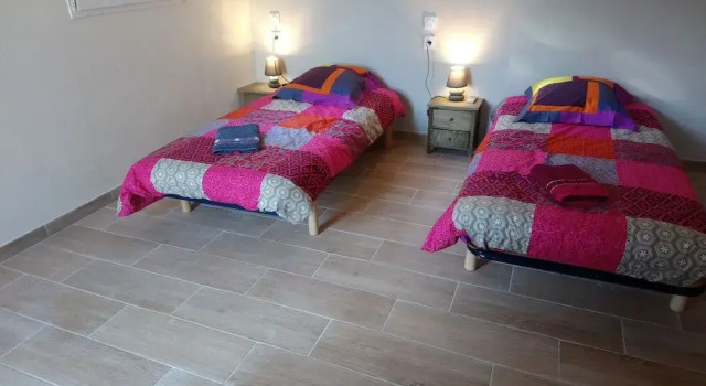 Le Mazet, Rezervovat Hotel Hotely v Lodeve s parkováním, Parkování