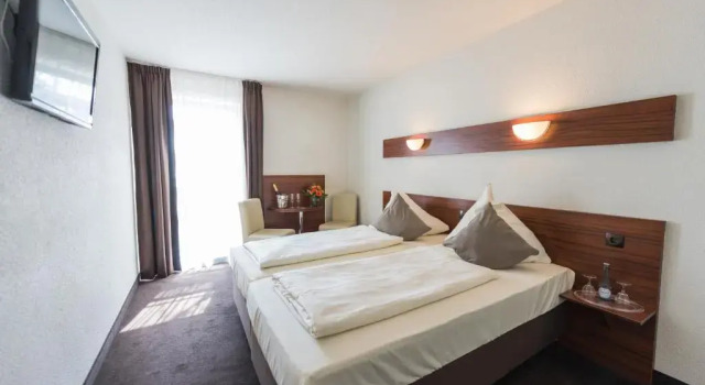 Трёхместный номер Standard Hotel am Wall