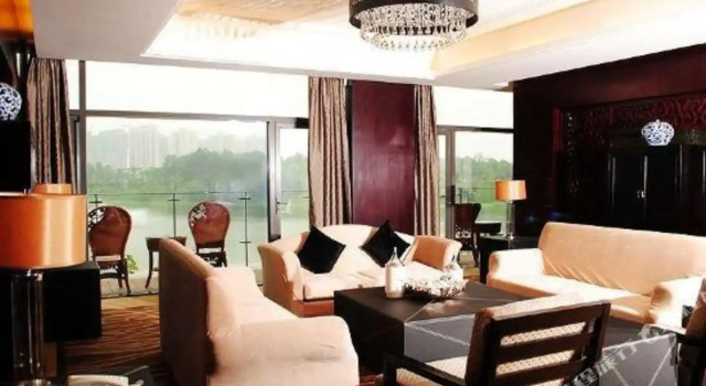 Longtan Lake Hotel, Rezerwuj Hotel Shangrao Jiangxi