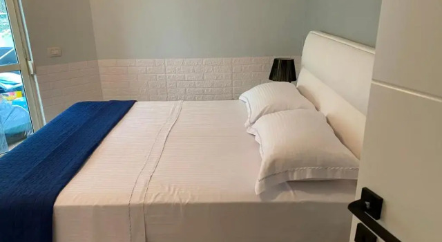 Coastal, 2-bedroom rental unit, Book Lejlighed Golem Tirana County