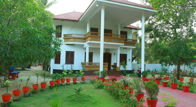 Четырёхместный номер Standard Achayans Homestay Mararikulam