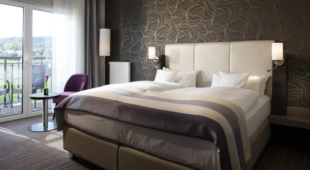 Двухместный номер Standard с балконом Vital Hotel Rhein Main Therme Wellness Resort & SPA