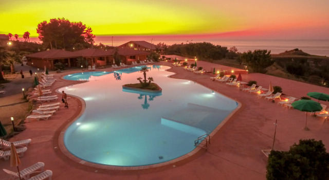 Villaggio Torre Sant'Irene, Rezerwuj Hotel Briatico Kalabria