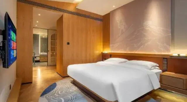 Двухместный люкс c 1 комнатой с балконом Zhangjiakou Fulong Fengling Yuegu Fanwoods Hotel