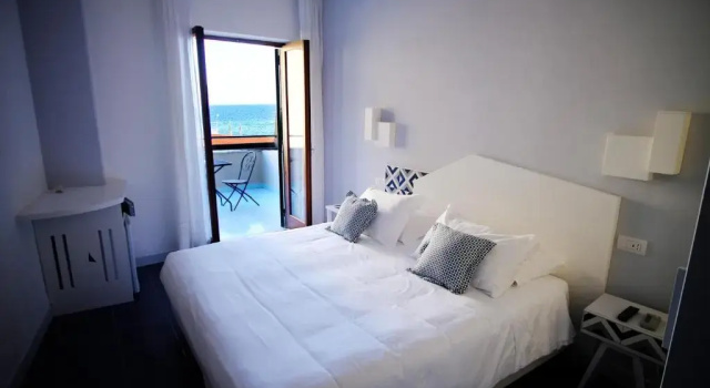 Двухместный номер Standard с видом на море Hotel Baia Di Puolo