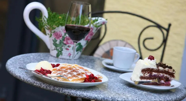 Апартаменты Winzerhof & Weincafe Gümpelein