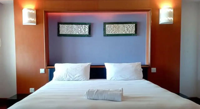 Alpine LXPD Premium Tower Room