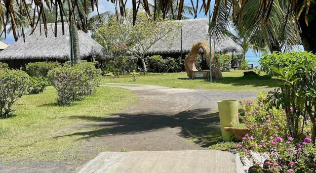 Bungalow Hotel Hibiscus