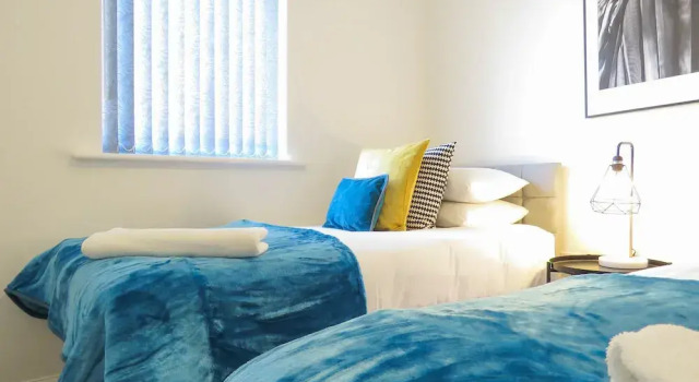 Tudors eSuites Birmingham House with Private Garden Free Parking, Забронировать Апартаменты/квартира Апартаменты Уэст-Мидлендс, Апартаменты/квартира