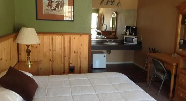 Двухместный номер Standard Whitney Portal Hotel And Hostel