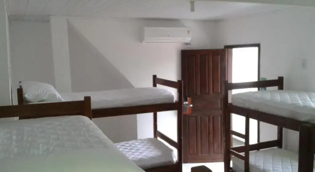 Кровать в общем номере Che Lagarto Hostel Itacaré