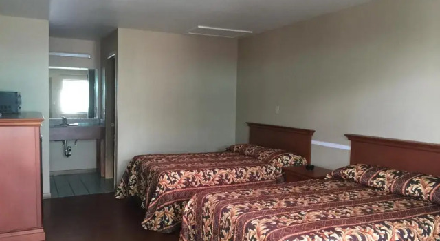 Четырёхместный номер Standard Garden Inn San Antonio
