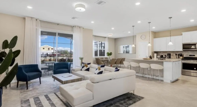summer Deal! 5 Bdrm Solterra Home! 5 Bedroom Villa by RedAwning