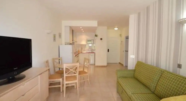 Apartment With one Bedroom in Benalmádena, With Shared Pool and Furnished Terrace, Забронировать Апартаменты/квартира Отели Бенальмадена с парковкой, рядом с Индуистский храм, Парковка