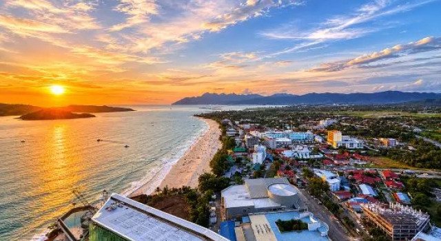 Assana Seaview Suites | 1 min Doorstep to Beachfront (Pantai Cenang & Pantai Tengah), Langkawi, Rezervovat Hotel 4hvězdičkové hotely v Kedah, 4*